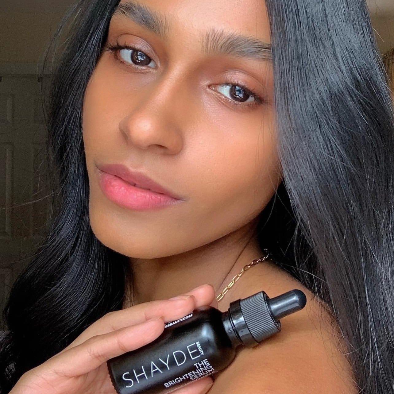 THE VITAMIN C BRIGHTENING SERUM - SeeTheGlow